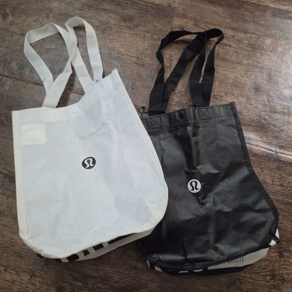 LULULEMON Reusable Tote Bags Womens Small Black White Set of‎ 2 Eco Shopper Snap